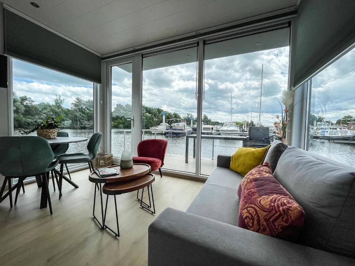 Σπίτι διακοπών Floating Vacationhome Sylt Μάαστριχτ